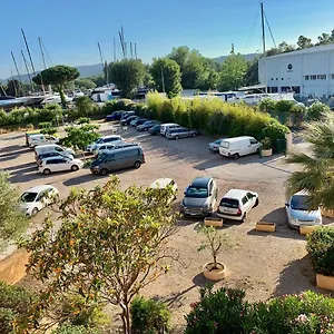 Neuf 4km , Saint-Tropez France